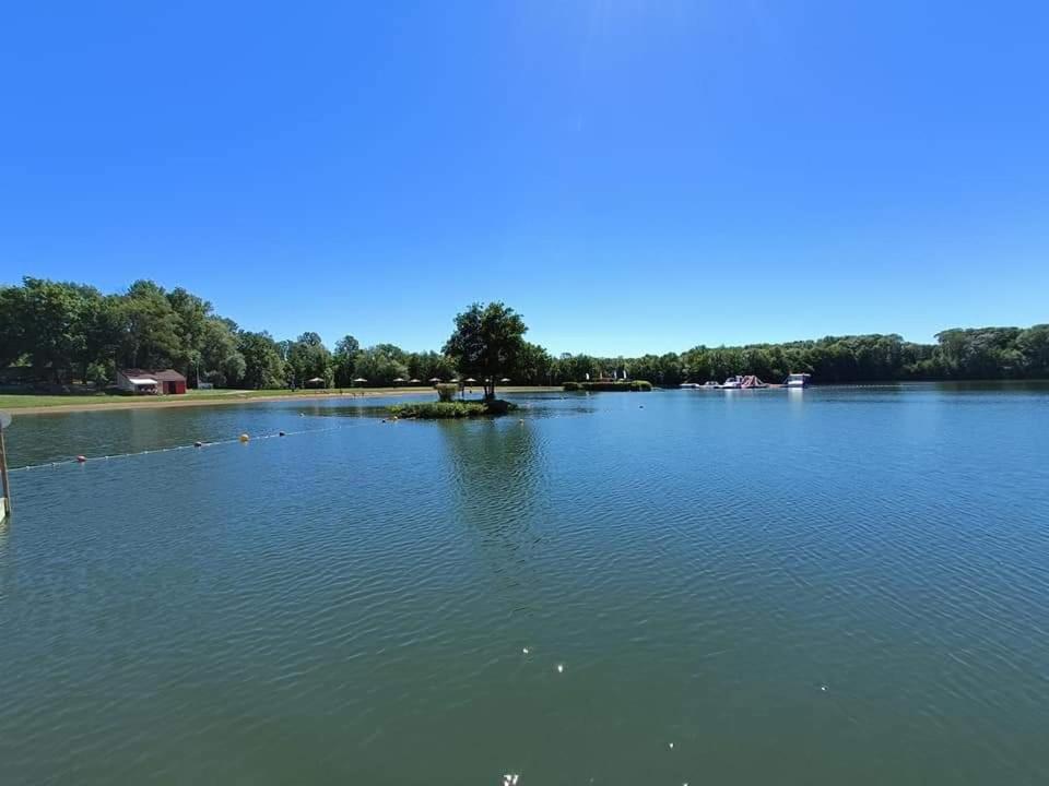 Les Fontaines Holiday home